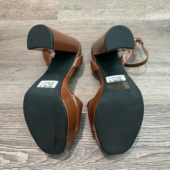 Windsor Elegant Brown Platform Heels - Picture 7 of 9